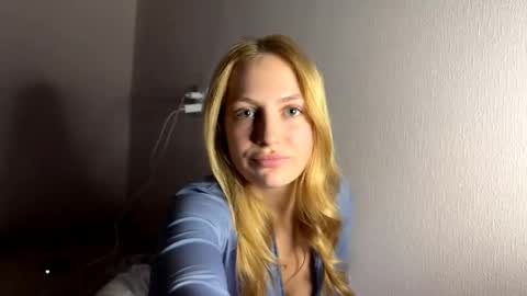 Snapshot of kerryrusell chatting on 10-24-25, 11:06 Elizabeth online show from 10-24-25, 11:06