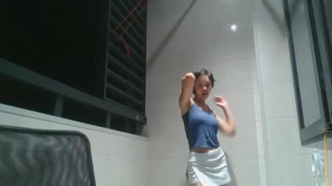 Snapshot of kerstinscotto chatting on 09-17-25, 05:03 Jenny online show from 09-17-25, 05:03