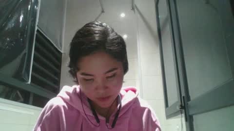 Snapshot of kerstinscotto chatting on 11-06-25, 11:22 Jenny online show from 11-06-25, 11:22