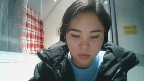 Snapshot of kerstinscotto chatting on 12-16-25, 12:43 Jenny online show from 12-16-25, 12:43