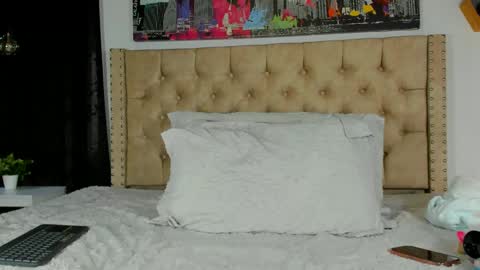 Snapshot of keryhillson chatting on 01-13-25, 12:35 Kery Hillson online show from 01-13-25, 12:35