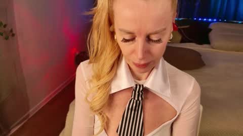 Snapshot of kessedisson chatting on 02-28-26, 08:32 KessEdisson online show from 02-28-26, 08:32