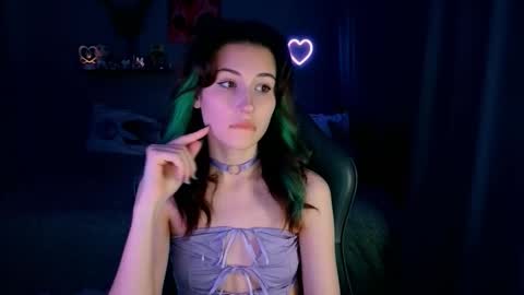 Snapshot of keti_moon chatting on 11-29-25, 05:16 Keti 3 online show from 11-29-25, 05:16