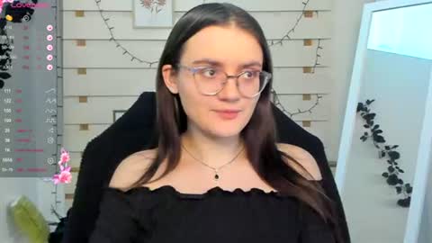 Snapshot of ketrin_pirsss chatting on 11-17-25, 07:41 Ketrin online show from 11-17-25, 07:41