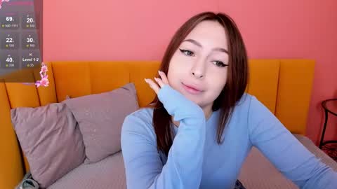 Snapshot of ketrinwhite chatting on 11-28-25, 01:30 KatrinaKetrin online show from 11-28-25, 01:30