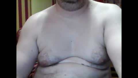 Snapshot of kevin803908 chatting on 10-23-25, 06:06 kevin803908 online show from 10-23-25, 06:06