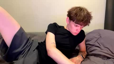 Snapshot of kevin_bucks chatting on 02-07-26, 01:26 Kevin online show from 02-07-26, 01:26