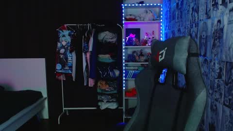 Kevin online show from 02-17-25, 04:31