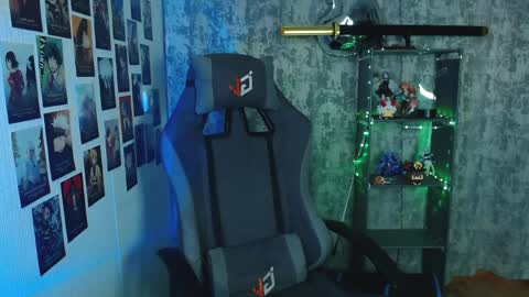 Kevin online show from 04-05-26, 05:04