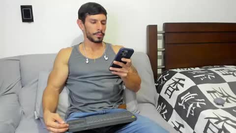 kevin_malone22 online show from 06-01-26, 10:11