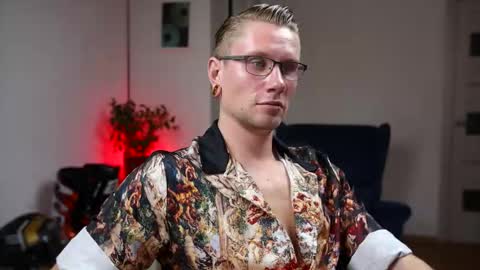 Kev online show from 10-13-25, 01:33