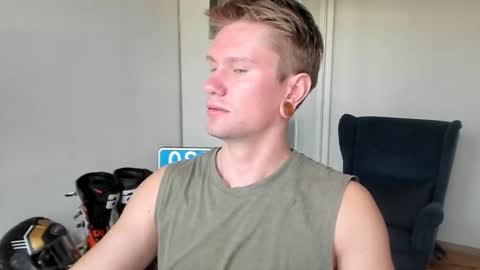 Kev online show from 10-21-25, 08:04