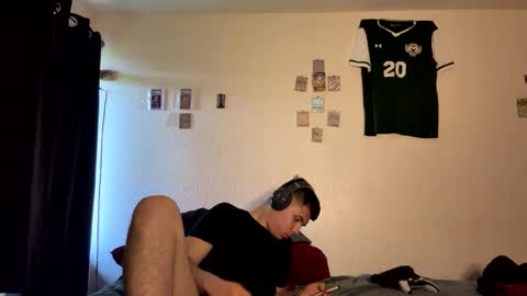 Snapshot of kevinderon1 chatting on 05-25-26, 11:55 kevinderon1 online show from 05-25-26, 11:55