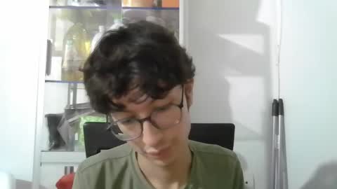 Snapshot of kevintdx chatting on 09-24-25, 03:21 kevintdx online show from 09-24-25, 03:21