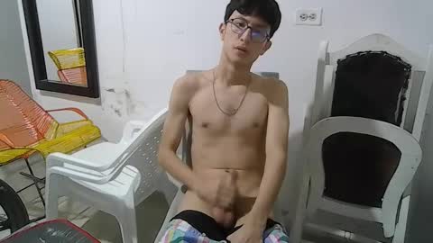 Snapshot of kevintdx chatting on 11-14-25, 04:22 kevintdx online show from 11-14-25, 04:22