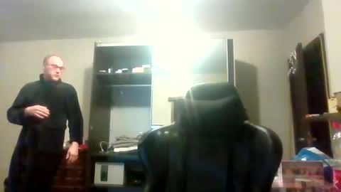 kevintje031987 online show from 01-01-25, 05:54