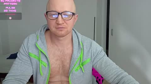 Snapshot of kevintyler69 chatting on 06-17-26, 03:53 Kevin online show from 06-17-26, 03:53
