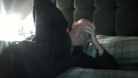 Snapshot of kevlooking4sez chatting on 10-27-25, 12:36 kevlooking4sez online show from 10-27-25, 12:36