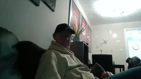 Snapshot of kevlooking4sez chatting on 11-09-25, 10:41 kevlooking4sez online show from 11-09-25, 10:41