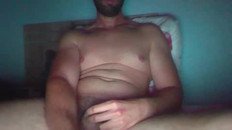 Snapshot of kevt1 chatting on 12-19-25, 12:17 kevt1 online show from 12-19-25, 12:17