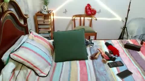 keyla_13 online show from 09-28-25, 05:13