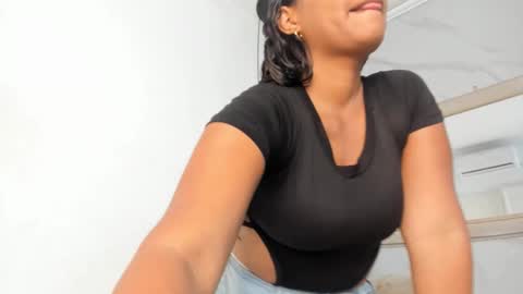 Snapshot of keyla_mejia chatting on 03-21-26, 11:59 Keyla online show from 03-21-26, 11:59