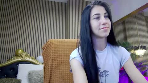 Snapshot of keylablair chatting on 02-14-25, 04:20 KeylaBlair online show from 02-14-25, 04:20