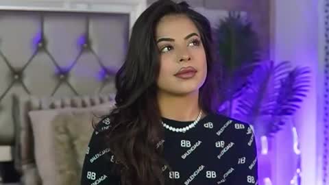 keylaconner online show from 10-17-25, 01:31