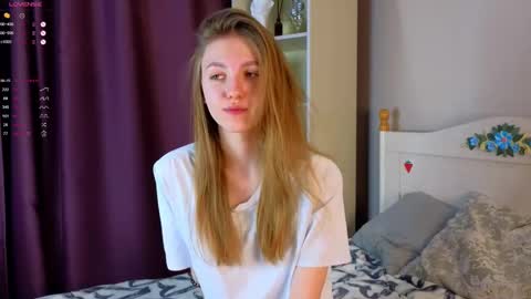Hi Im Mary Glad to see you in my room  PVT is open online show from 02-26-25, 12:14