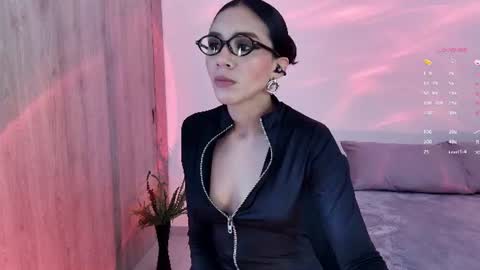Snapshot of keylamiller1 chatting on 06-23-26, 12:47 Keyla online show from 06-23-26, 12:47