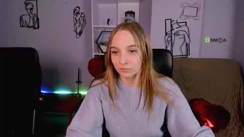 Snapshot of keylas_moan chatting on 01-17-26, 10:09 Keylas online show from 01-17-26, 10:09