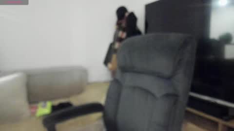 Snapshot of keyn_laurent_ chatting on 12-13-24, 01:15 Laura online show from 12-13-24, 01:15