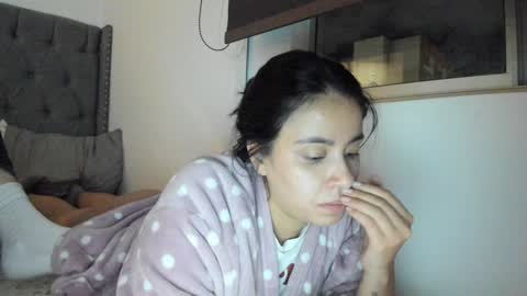 Snapshot of keyn_laurent_ chatting on 02-01-25, 01:55 Laura online show from 02-01-25, 01:55