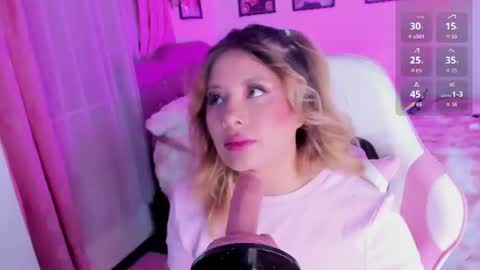 Snapshot of khali_reiss_ chatting on 06-21-26, 03:42 Abby online show from 06-21-26, 03:42