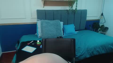 Snapshot of khalia_ chatting on 07-12-26, 01:35 K H A I L A online show from 07-12-26, 01:35