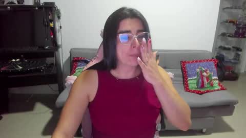 Snapshot of khalifa_gold chatting on 12-22-25, 01:46 Khalifa Kasumi online show from 12-22-25, 01:46