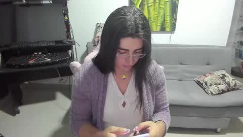 Snapshot of khalifa_gold chatting on 02-04-26, 02:28 Khalifa Kasumi online show from 02-04-26, 02:28