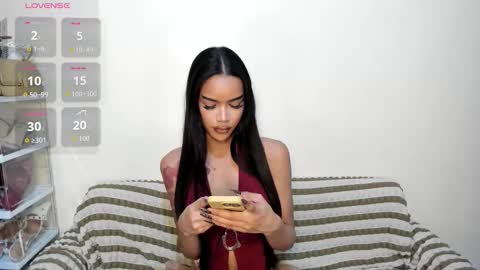 Snapshot of khalifafoxxxx chatting on 11-17-25, 07:41 khalifa online show from 11-17-25, 07:41