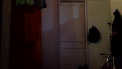 kharrileddie1 online show from 05-28-26, 04:43