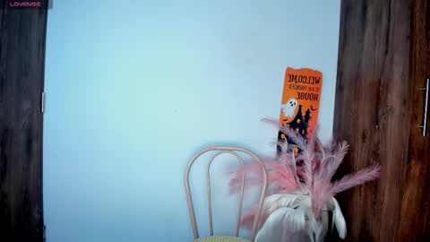 Snapshot of khate_smith chatting on 11-11-25, 04:07 khate_smith online show from 11-11-25, 04:07