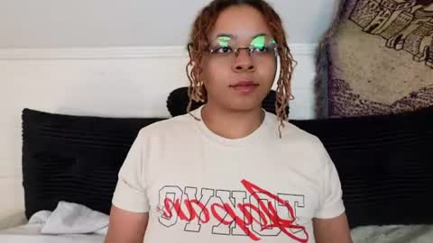Snapshot of khayaparker chatting on 07-21-26, 01:57 Khaya online show from 07-21-26, 01:57