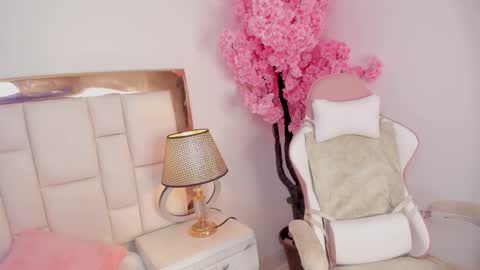 Snapshot of khelany_isyy chatting on 02-11-25, 12:28 Khelany Isyy online show from 02-11-25, 12:28