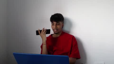 Snapshot of khevinlopezonig chatting on 12-20-25, 11:01 khevinlopezonig online show from 12-20-25, 11:01