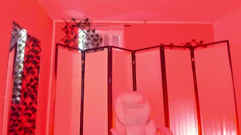 Khloe online show from 09-15-25, 01:00