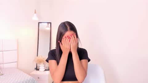 Khloe online show from 03-04-26, 01:06