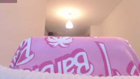 Snapshot of khloe_star chatting on 01-28-25, 04:41 Khloe online show from 01-28-25, 04:41