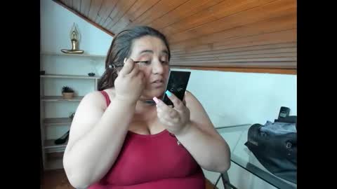 Snapshot of khloe_tommson_ chatting on 11-06-25, 12:17 khloe_tommson_ online show from 11-06-25, 12:17