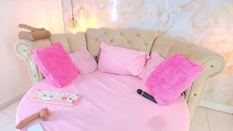 Khloe online show from 06-05-26, 05:47