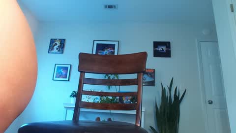 Snapshot of khloeexoxo chatting on 09-30-25, 07:08 Khloe online show from 09-30-25, 07:08