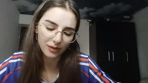 Snapshot of kialauerman chatting on 07-08-26, 11:58 Violet online show from 07-08-26, 11:58
